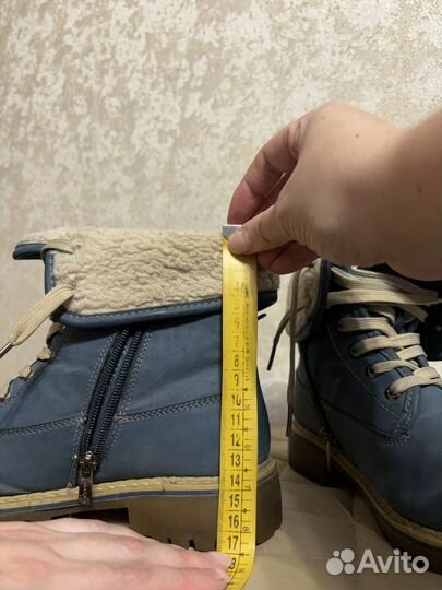 Ботинки зимние 38 размер синего цвета