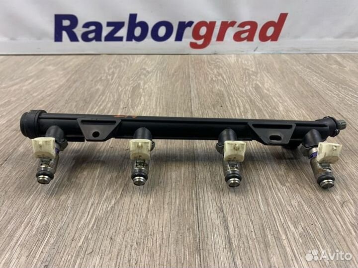 Рампа топливная Skoda Fabia 2 1.4 cggb 2012