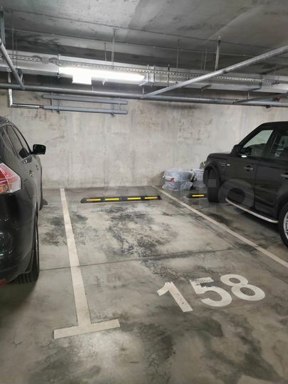 Машиноместо, 13 м²