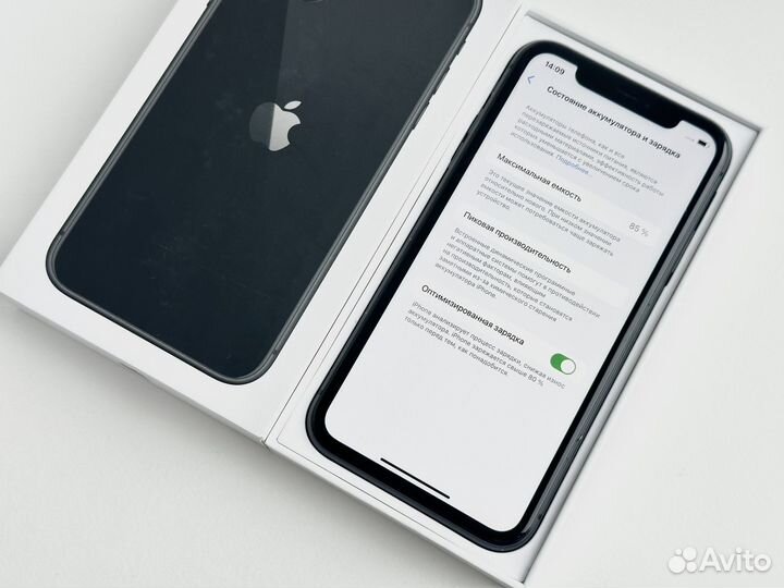 iPhone 11, 64 ГБ