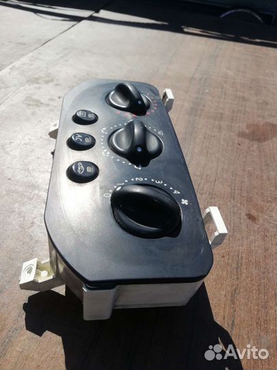 Блок управления печкой Рено Клио 2