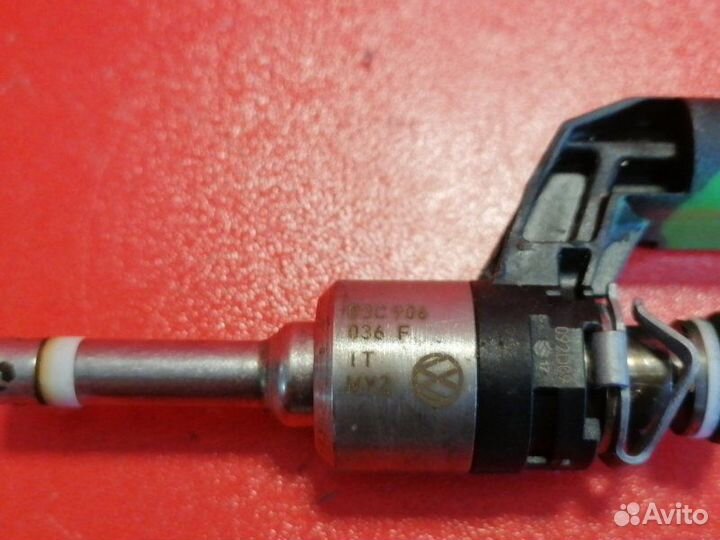 Форсунка Audi A3 8PA caxc 2009