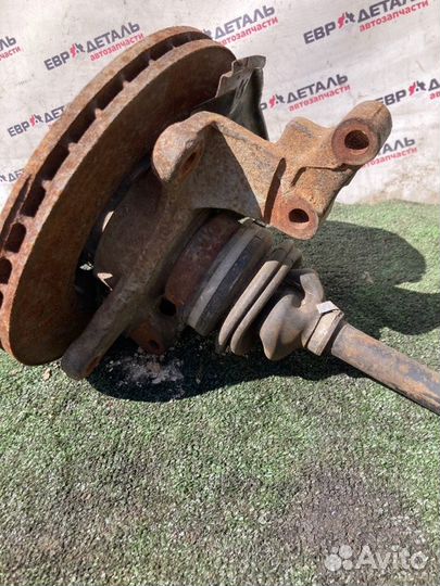 Кулак поворотный передний правый Kia Spectra седан