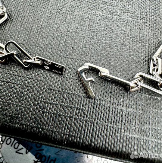 Колье Messika Vgold, цирконы