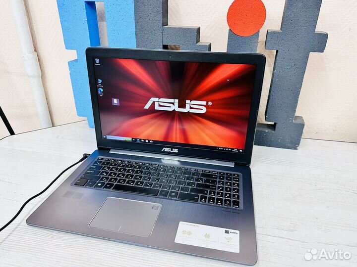 Игровой ноутбук asus i5-8300 GTX 1050 4gb