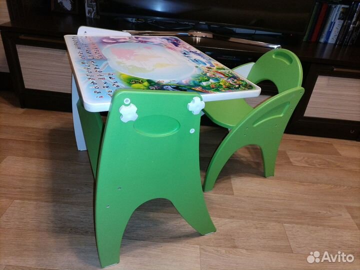 Детский стол и стул