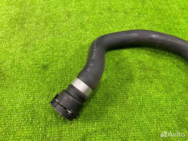 Шланг системы охлаждения Volkswagen Passat B5 AZM
