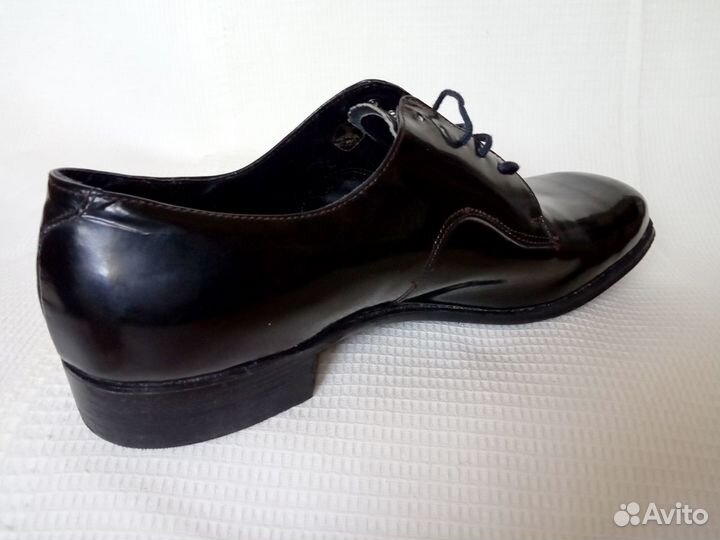 Туфли черные лакированные. СССР. Новые. 41 размер