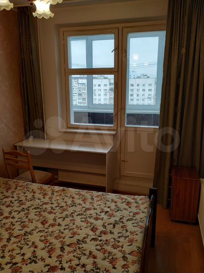 Комната 12 м² в 3-к., 14/14 эт.