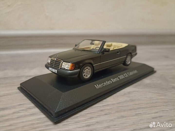 1/43 Mercedes Benz 300 CE-24 C124 Cabrio Minichamp