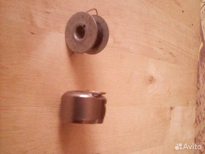 Челнок и шпуля для швейной машины