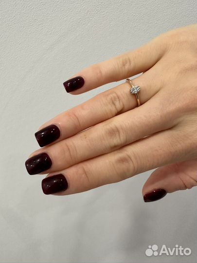 Кольцо с бриллиантом 16р