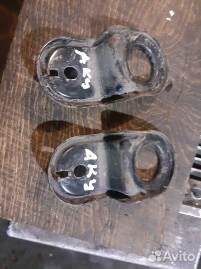 Кронштейн радиатора Hyundai Accent