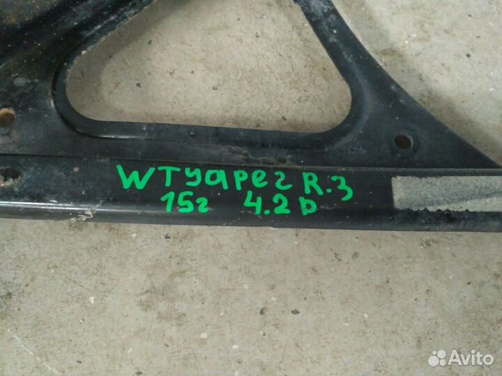 Рычага задний правый нижний Volkswagen Touareg NF