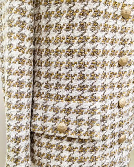 Пошив женских костюмов классика,юбок