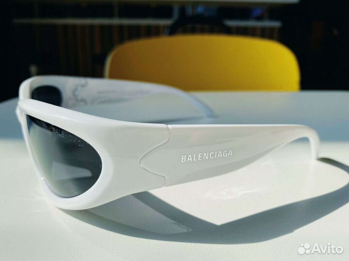 Солнцезащитные очки balenciaga 2023