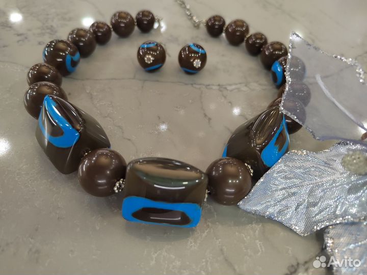 Серьги и ожерелье