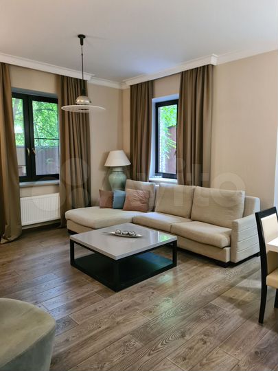 Дом 172,5 м² на участке 6,5 сот.