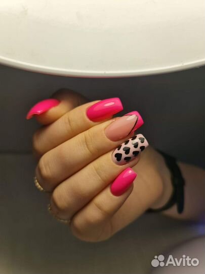 Маникюр и педикюр