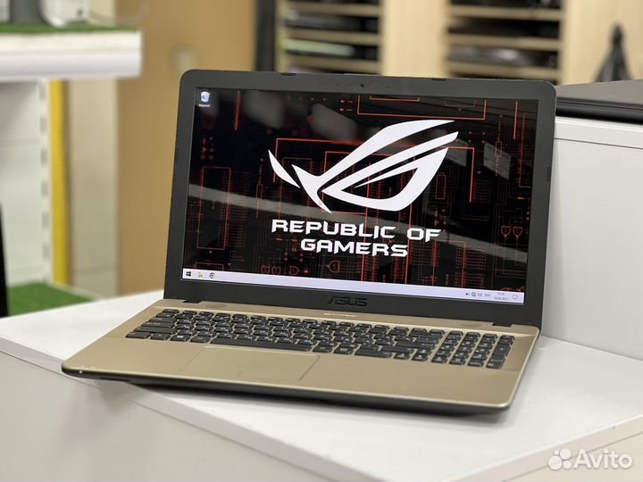 Классный, шустрый ноутбук Asus VivoBook для работы