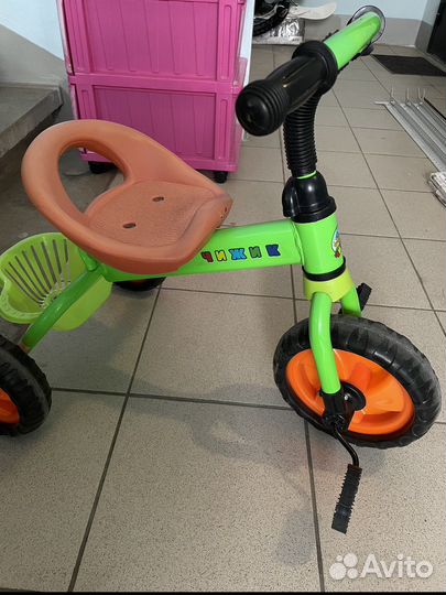 Трехколесный велосипед