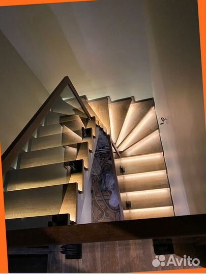 Облицовка лестницы деревом