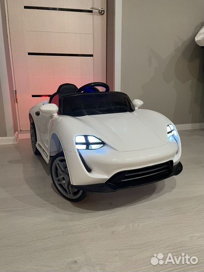 Детский электромобиль