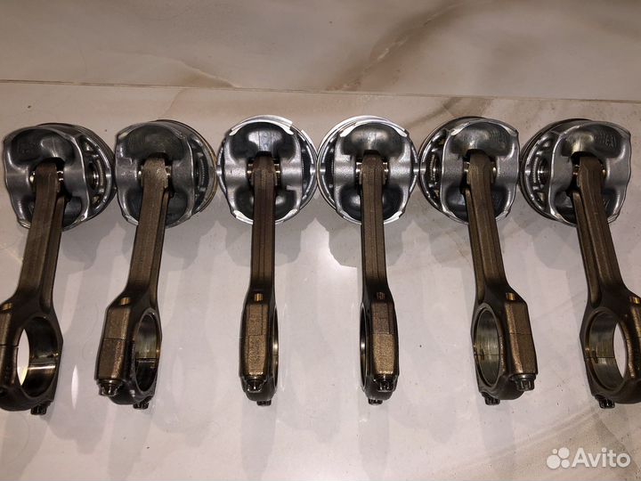 Поршень шатун