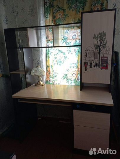 Компьютерный стол