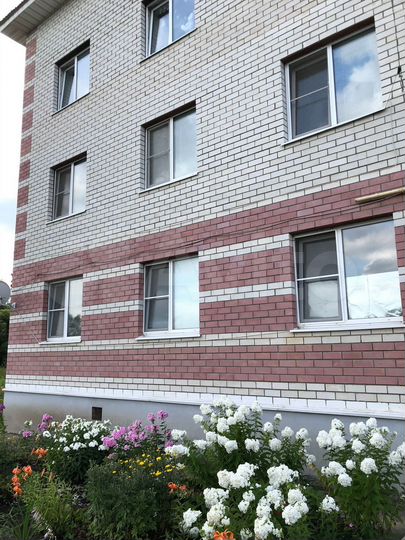 2-к. квартира, 45 м², 1/3 эт.