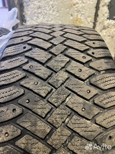 Continental ComTracWinterViking 1 245/50 R18