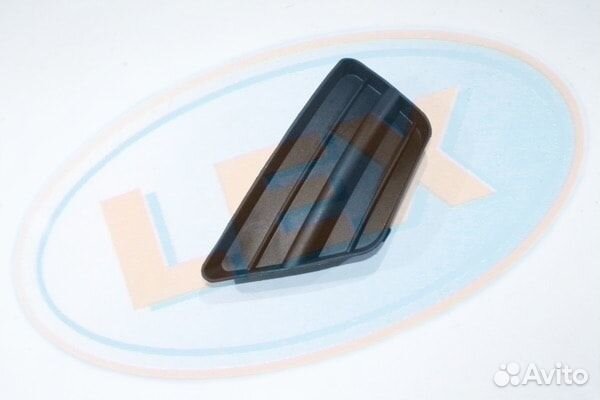 Реш тка заглушки птф в бампер левая