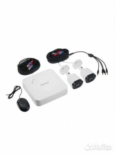 Комплект видеонаблюдения 2 камеры новый