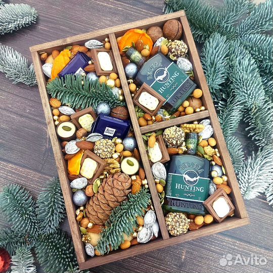 Подарочные боксы с орехами мужской на 23 Февраля