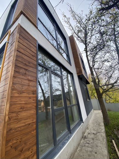 Дом 177,5 м² на участке 3 сот.