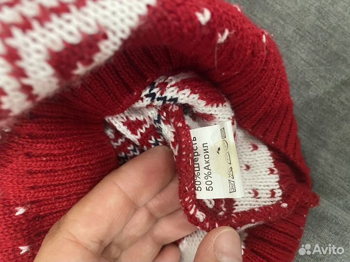 Свитер с оленями