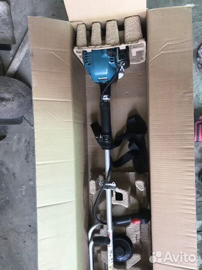 Бензокоса makita