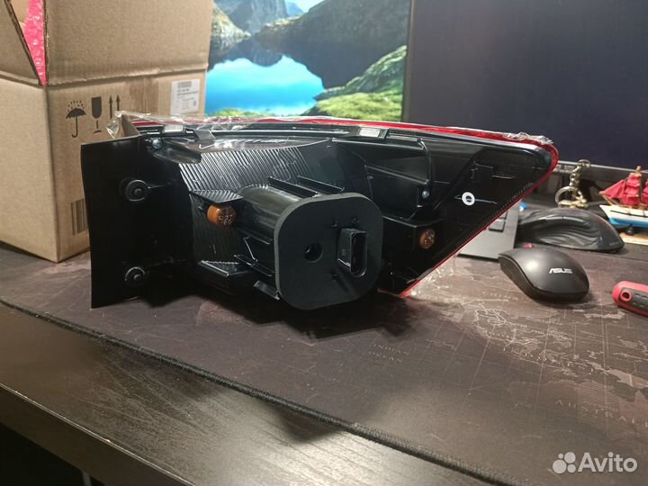 Фонарь задний левый наружный Volkswagen Taos