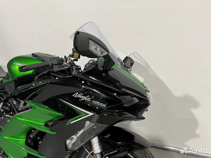 Kawasaki ninja H2 SX 2023 года