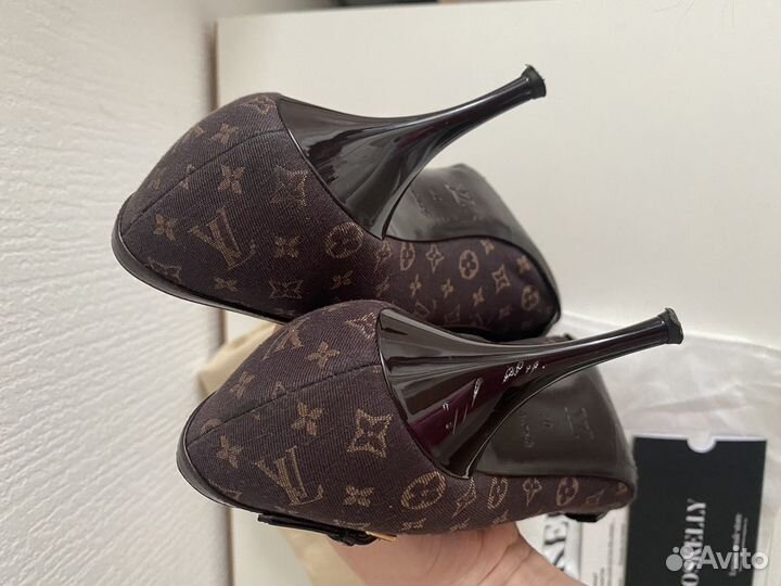 Louis vuitton туфли 39 Оригинал