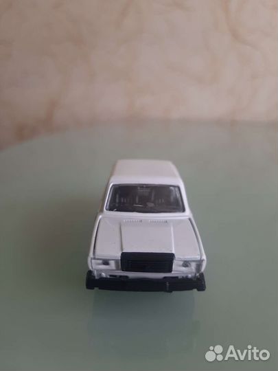 Модель автомобиля ваз 2107 1:43