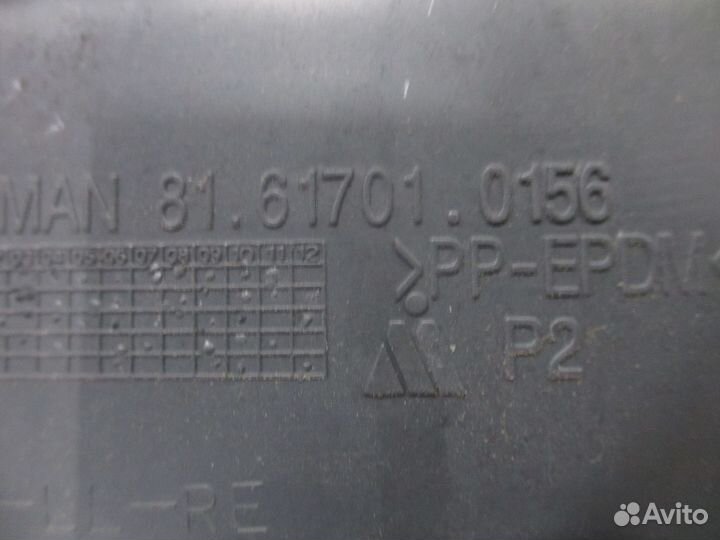 Накладка торпедо (боковая левая) MAN 81617010156