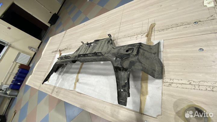 Задняя панель Хонда новая оригинал чёрная