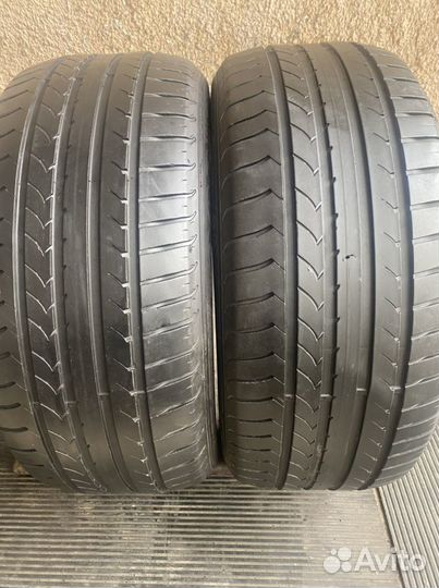 Goodyear EfficientGrip 245/45 R18 100Y