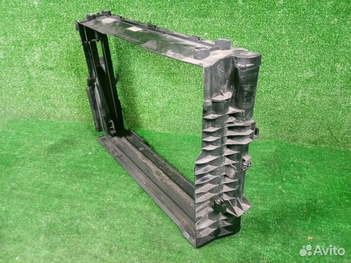 Рамка радиатора Bmw 745 E65 / E66 N62B44A (4.4)