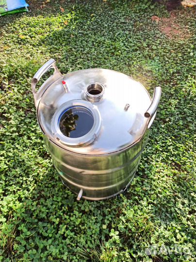 Куб из пивной кеги со смотровым окном