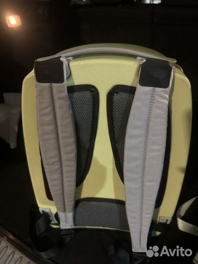 Переноска для собак и кошек пластиковая