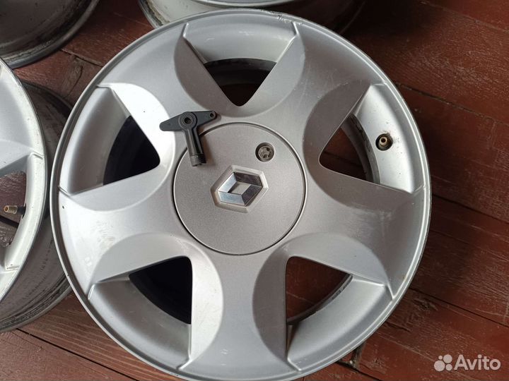 Оригинальные диски Renault Sandero R15