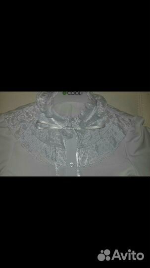 Белая школьная блузка