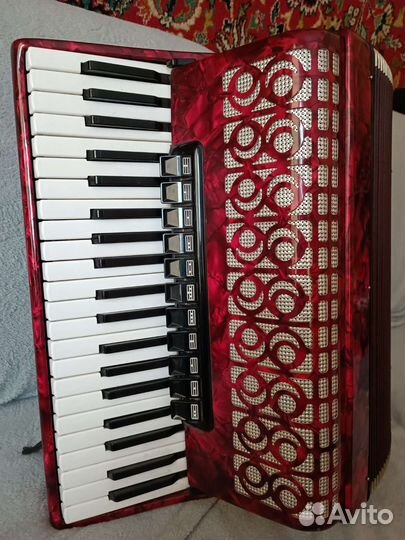 Аккордеон Royal Standard Montana